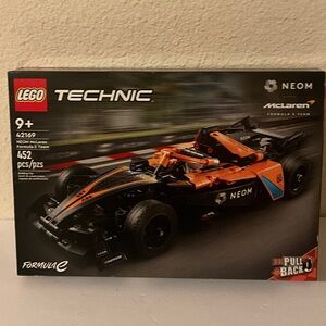 LEGO Technic McLaren Formula 1 Car in Black and Orange